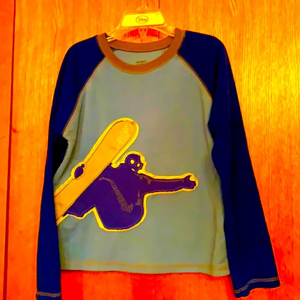 Carter’s size 6 blue green snowboarder graphic fleece pullover crew neck shirt